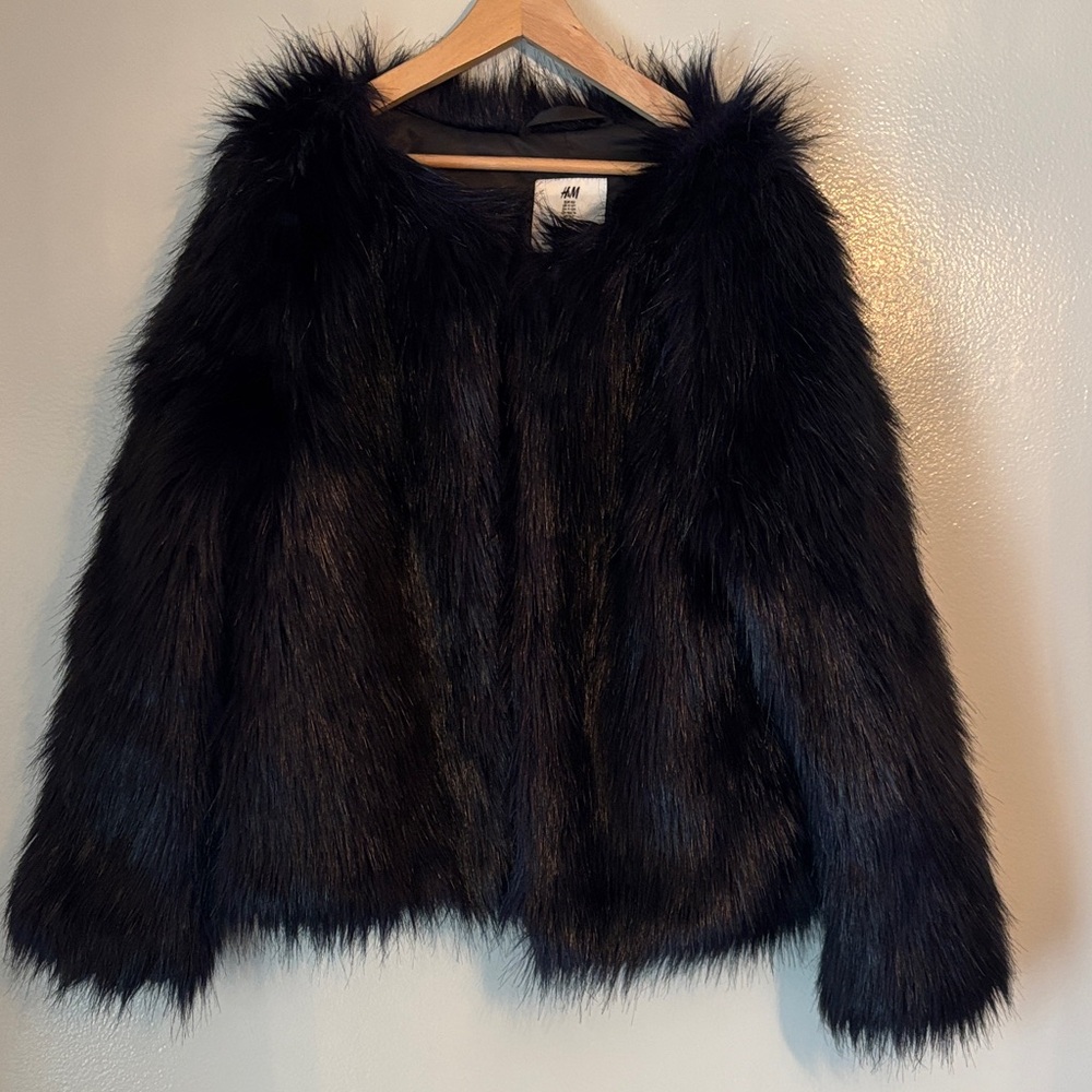 H&M Midnight Blue faux fur Teddy Jacket size 11-12 girls
